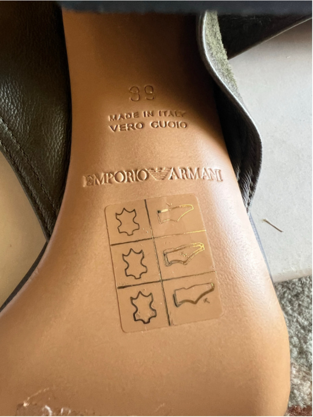 Emporio Armani Ostrich-Embossed Wedge Sandals in Olive Green 39/9 - Picture 9 of 10
